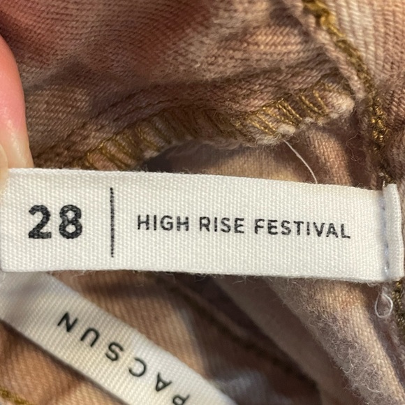 PacSun Brown Tie-Dye Frayed Hem Jean Shorts - Picture 4 of 5